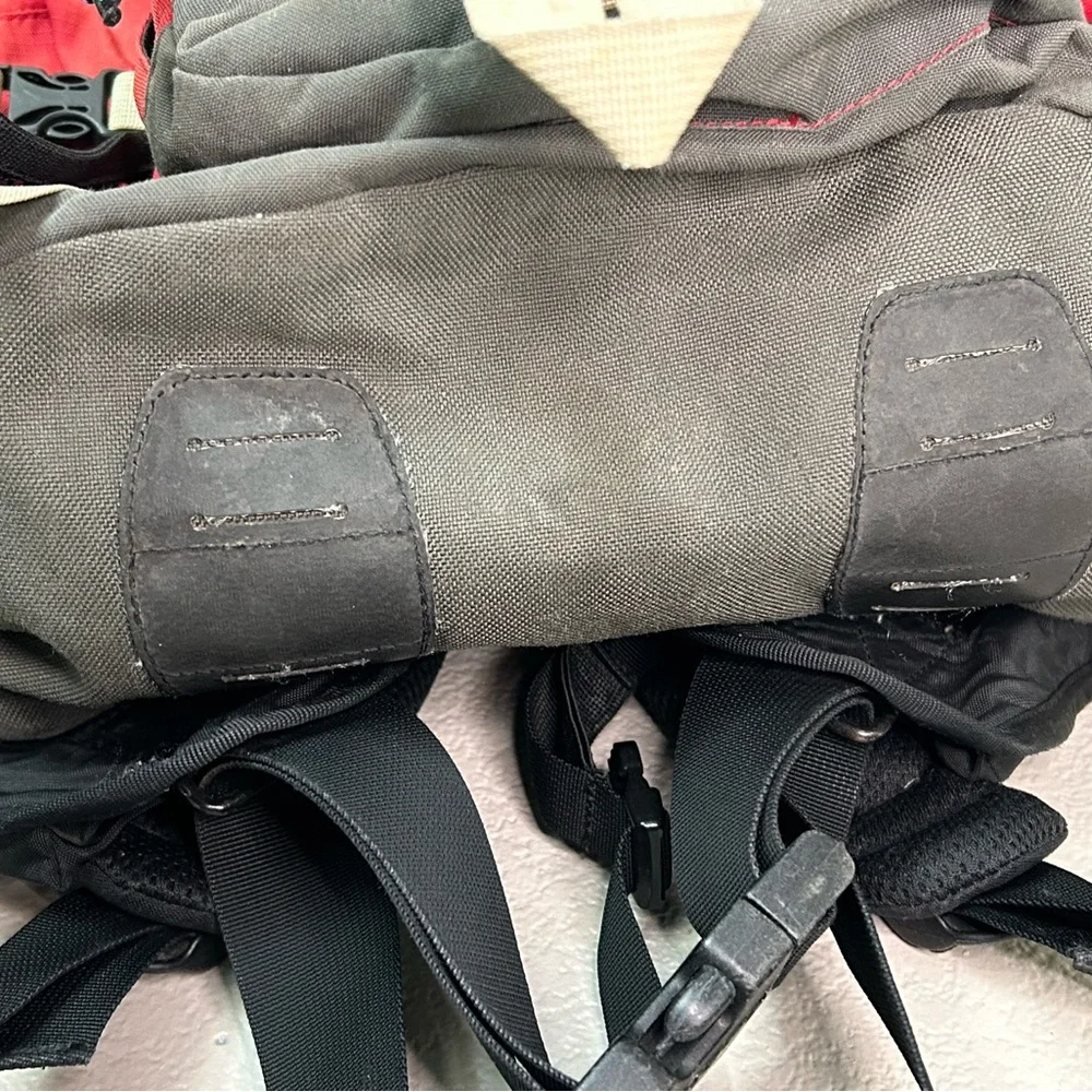 Kelty Moraine 3600 Internal Frame Hiking Camping Backpack